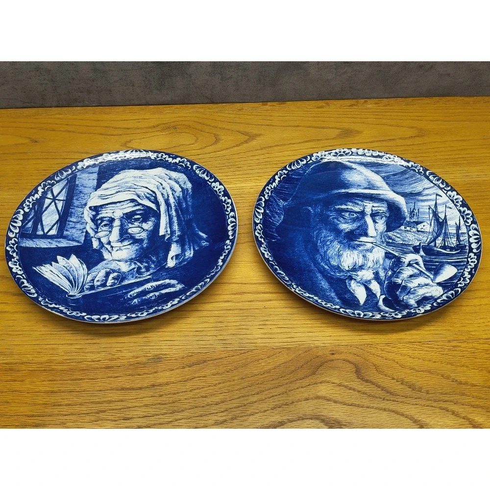 vintage Delft Boch‎ Freres La Louviere Belgium Old Fisherman & Wife 10